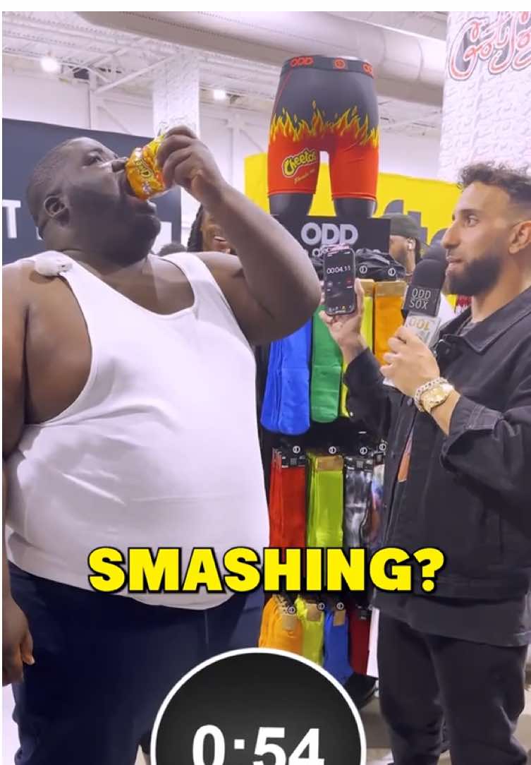 No one has beaten this challenge in over a year!😳 #ODDTrivia #Trivia #Games #FlaminHotCheetosChallenge #Cheetos #Cashout #Fun #Interview