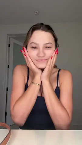 hi lovely ladies #grwm #school #kendrick #sza #justleahgrwm #makeup #storytime #talking #Summer #morning #schoolgrwm 