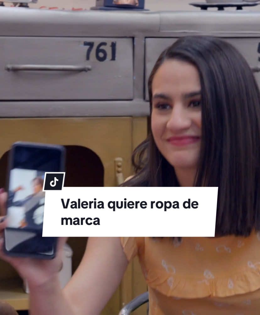 #ElDicho ☕: Valeria muere por tener ropa de marca  1/5 #ComoDiceElDicho #telenovelas #TelenovelasMexicanas #Drama 