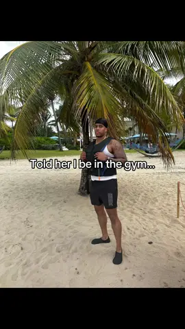 Of courseee 🫡😂 #fyp #gym #GymTok #trend #viral 