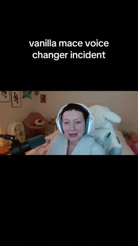 excuse my editing, i’ve never edited before and made an account just for this video lol😭 i just love this video and think it’s hilarious and had to show it bc i haven’t seen a tiktok on this vid yet #vanillamace #vanillamaceclip #vanillamaceedit #fyp #twitch #vanillamacestream @vanilla 