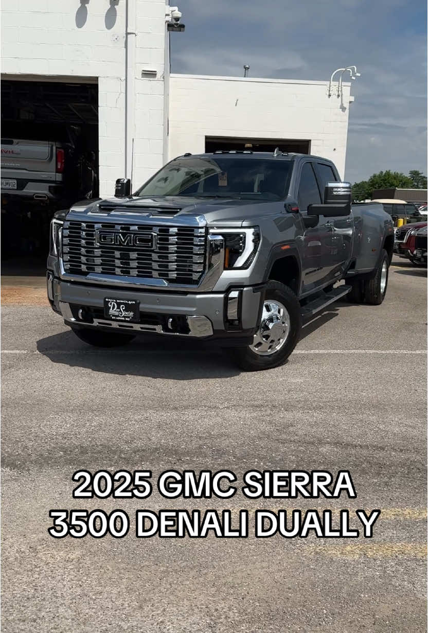 The most luxurious truck on 6 wheels #gmc #gmcsierra #sierradenali 