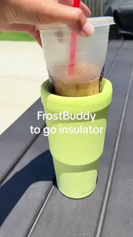 no more watered down to go drinks 👏🏻 @Frost Buddy #icecoffee #icecold #frostbuddy #togocup #roadtriphack #tiktokshopsummerturnup #tumbler 