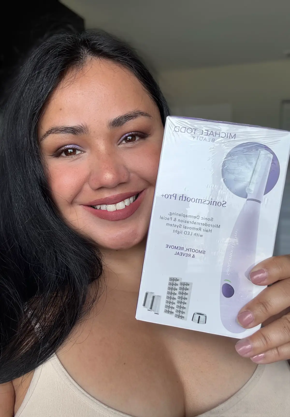 La semana pasada participé en un sorteo de @Michael Todd Beauty y gané un Smoothsonic Pro+ para hacerme dermaplaning y microdermabrasiones en casa y ya lo recibí! 🌝♥️ Si lo quieres probar, lo encuentras en su web con un descuento o en @Ulta Beauty ✨ #michaeltoddbeauty #gifted #giveaway 