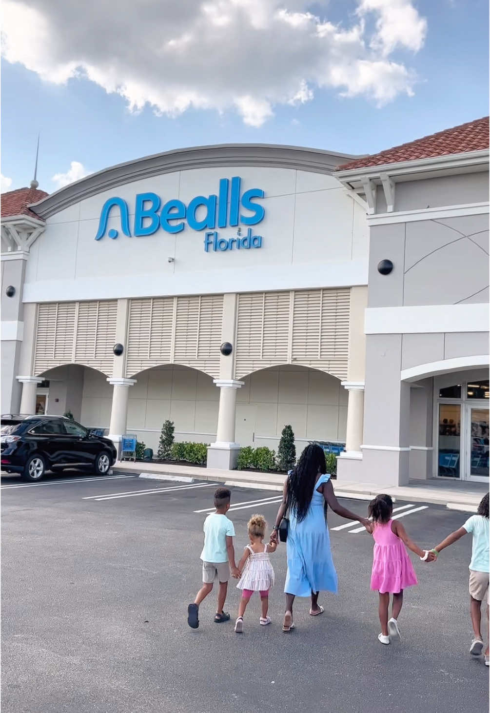 The kids and I took a little trip to   @Bealls Florida to find the perfect Father’s Day gift for Kevin and they took their mission very seriously  Need gift ideas for the special guy in your life? Head to the link in my bio to find your local @beallsflorida. They’ve got everything you need to make him feel loved. #ad #BeallsFloridaPartner #shopwithme