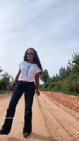 Its #WaylonWednesday #WaylonJennings #wildones #classic #country #music #legend #outlaw #outlaw #maga #Fyp #foryou #dirtroad #dancing #South #Alabama #foryourpage 
