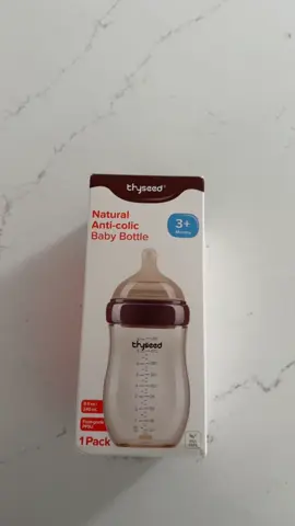 Thyseed baby bottle 3-7 months #babybottle #glassbottle #anticolic #creatorsearchinsights #tiktokshoprestock #tiktokshopmothersday #dealsforyoudays #tiktokshopsummerturnup #baby #pregnant #mama #momtok 