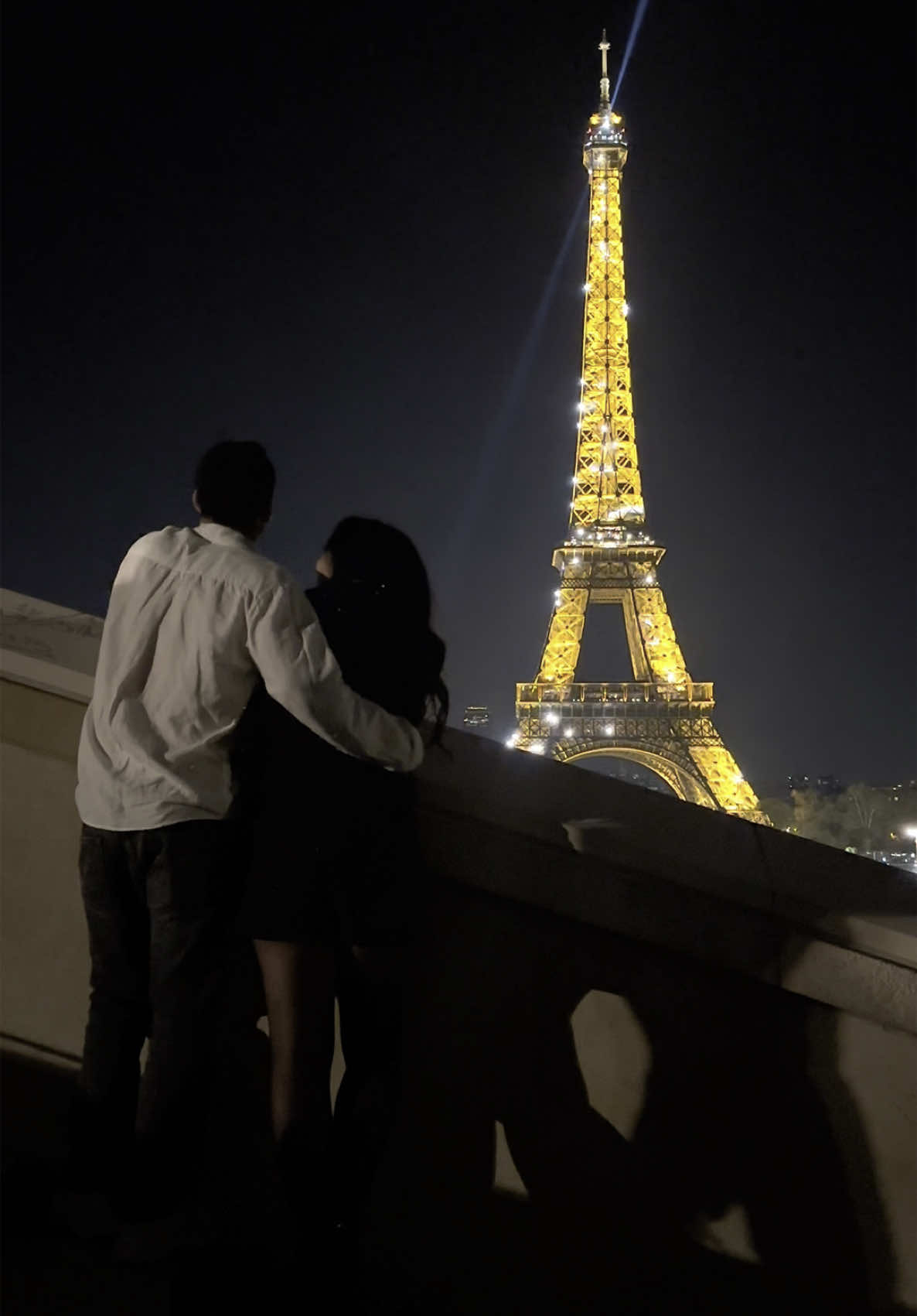Je t'aime                                       #paris #eiffeltower #eifeltower #couple #fyp 