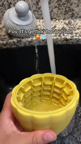 Perfect for eating ice 😇 #icemaker #iceeating #icelover #icetok #asmr 