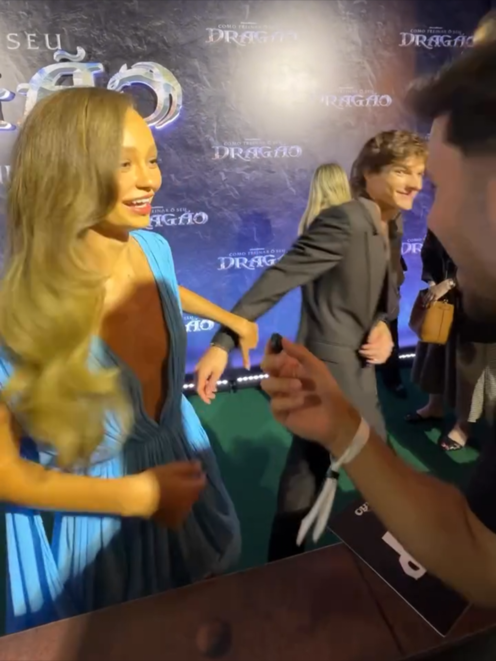 eu amo a conexão que eles tem um com o outro! ✨️🥹(não é ship!) #masonthames #nicoparker #hiccstrid  #howtotrainyourdragon #httyd #astridhofferson #hiccuphaddock #foryoupage #fyp #viral #liveaction #movie @httydragon  @Mason Thames 