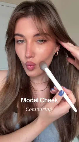 Model Cheek Contouring #hack #fyp #foryoupage #contouring 