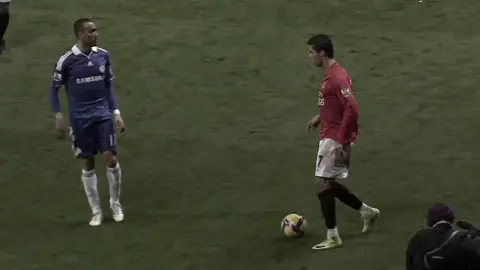 مهارات كريستيانو رونالدو2008 . . . .#كريستيانو #fyp #foryoupage #كرة_قدم ##foryoupage 