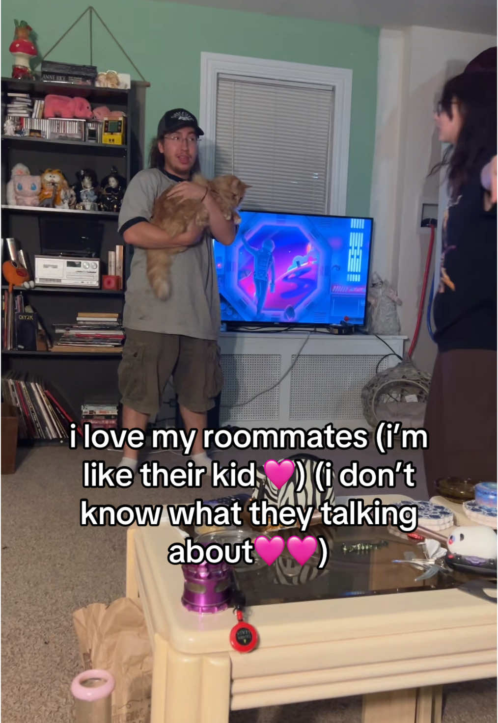 i just be here 😸 #fyp #roomates #foryou #foryoupage 