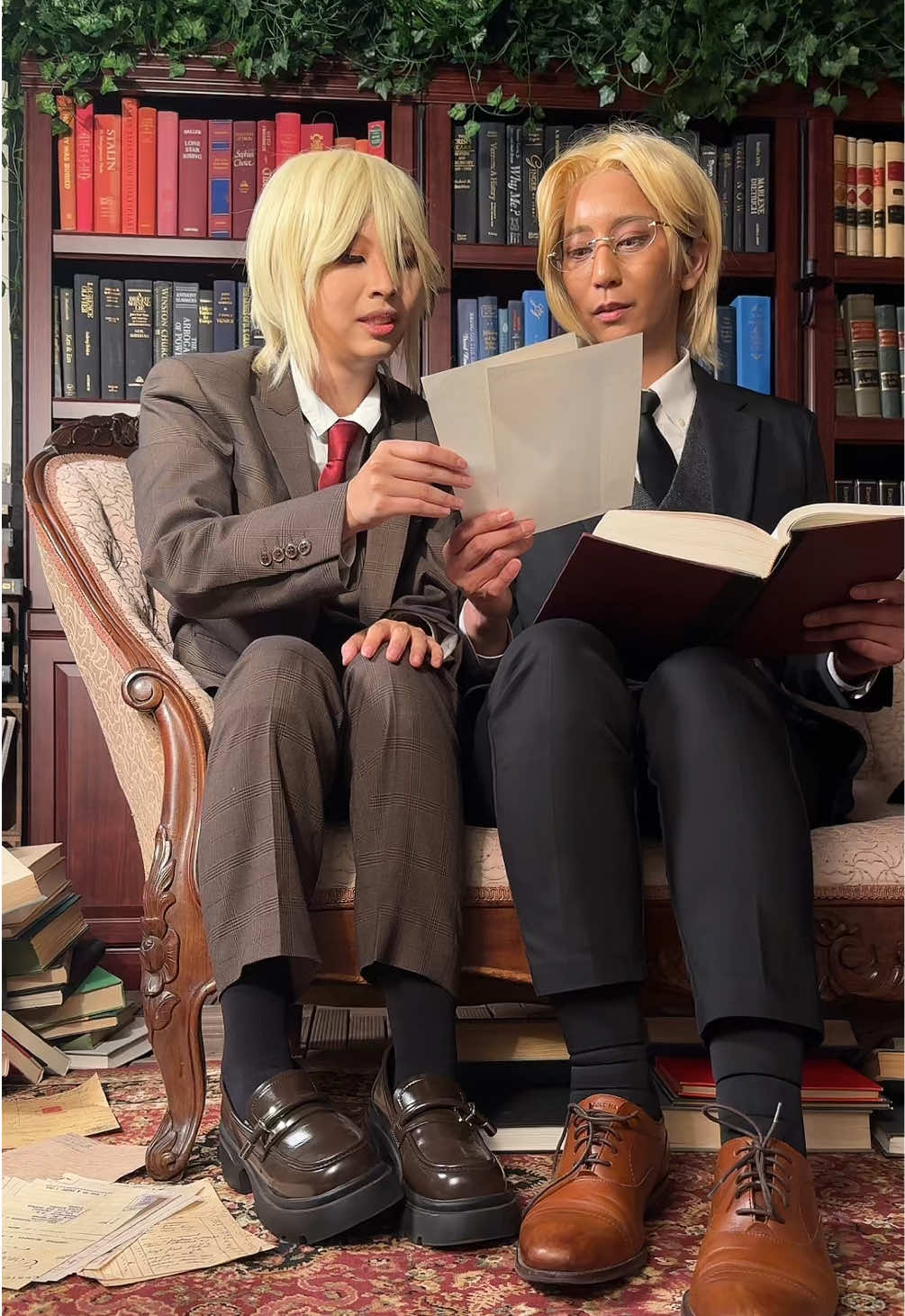 Louis’ biggest nightmare 😔 Moriarty the Patriot group for Day 1 of Fanime!  William: Lily Sherlock: lilysprouts.cos on IG Louis: ryuusea_ on IG Person filming: Moshitea on IG #sherliam #yuumori #moriartythepatriot #moriartythepatriotcosplay #williamjamesmoriartycosplay #louismoriarty #louismoriartycosplay #sherliamcosplay #fanime2025 