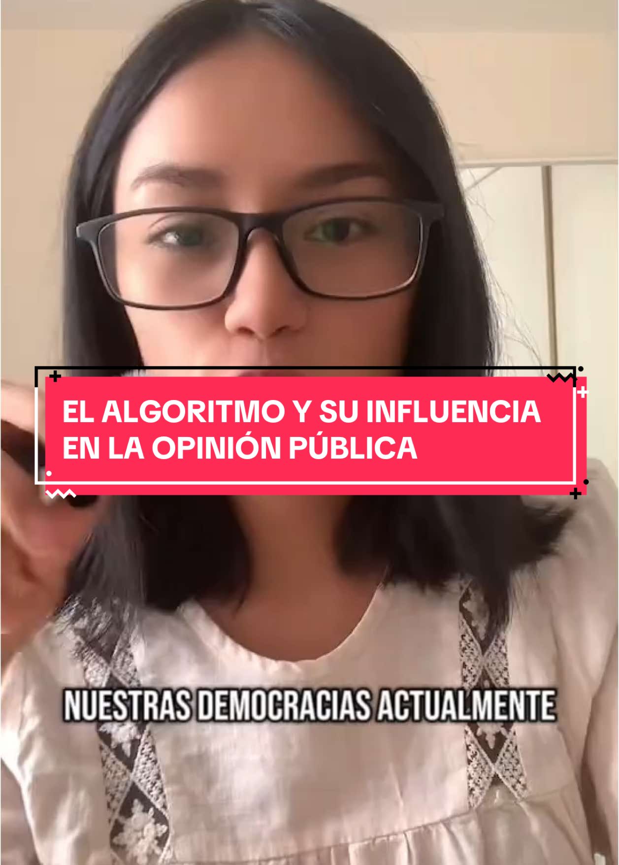División social por el internet Burbujas de información y las consecuencias para la democracia #politica #internet #sociedades #comunicacion #divisionsocial #divisionpolitica #fragmentacionsocial #desacuerdo #derecha #izquierda #consecuenciasdelinternet  #algoritmo #burbujasdeinformacion 