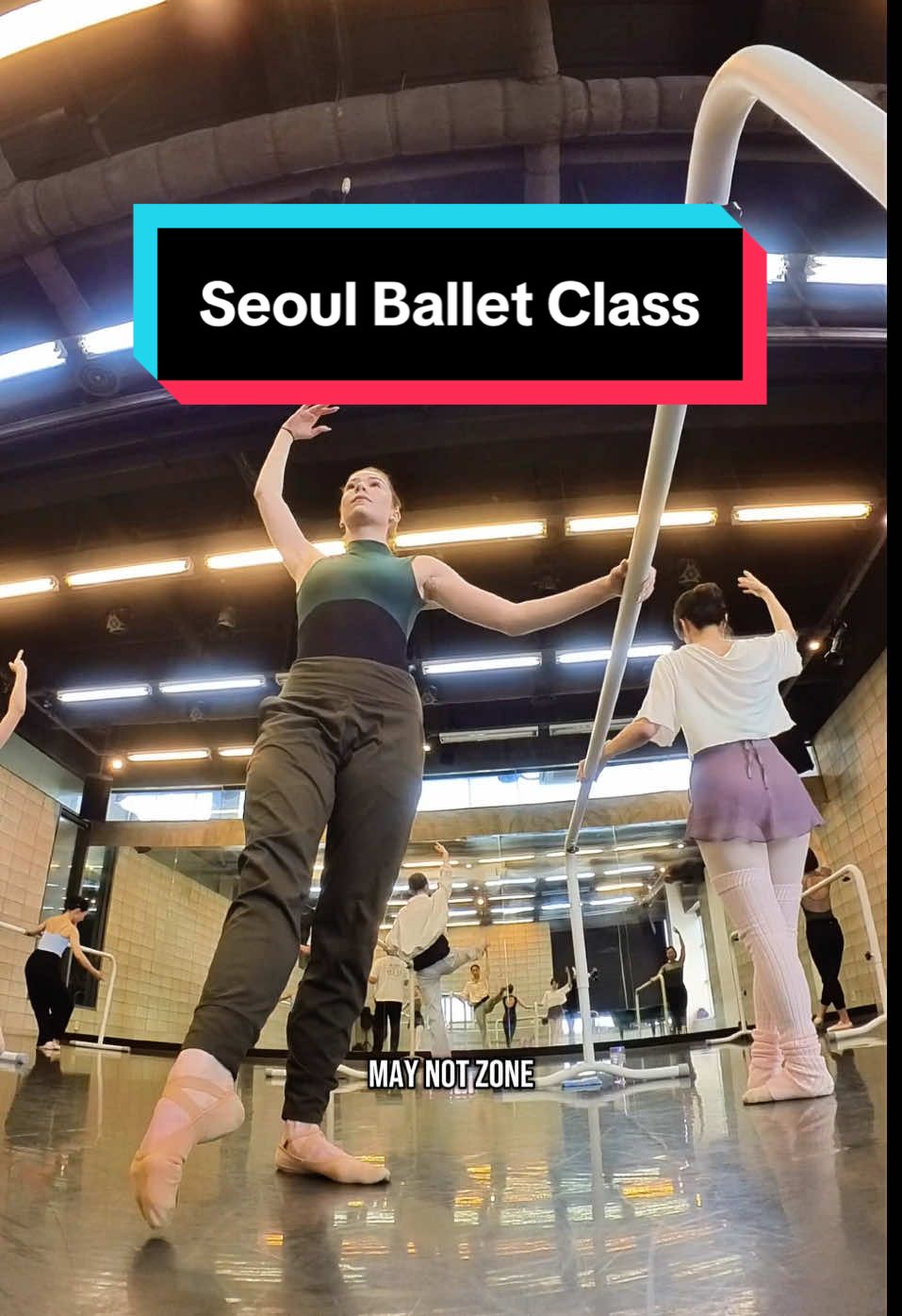 Dance class number 1 in 📍Seoul #eatprayballet #ballerina #professionaldancer #balletclass #opendanceclass #ballet #travelvlog #balletvlog 