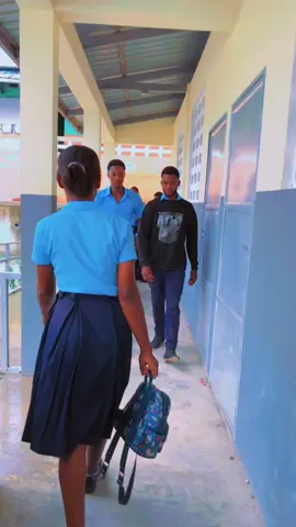 Kite stupide 🥹🥹#kaky_g #viral #school #viral_video #mal #vues #videoviralitiktok #videoviral #haitiantiktok🇭🇹 #haitiennetiktok🇭🇹🇭🇹🇭🇹🇭🇹😍😍😍😍 #foryoupage❤️❤️❤️foryou💞 #foryoupage #viralditiktok #triste💔 #triste #pourtoi #