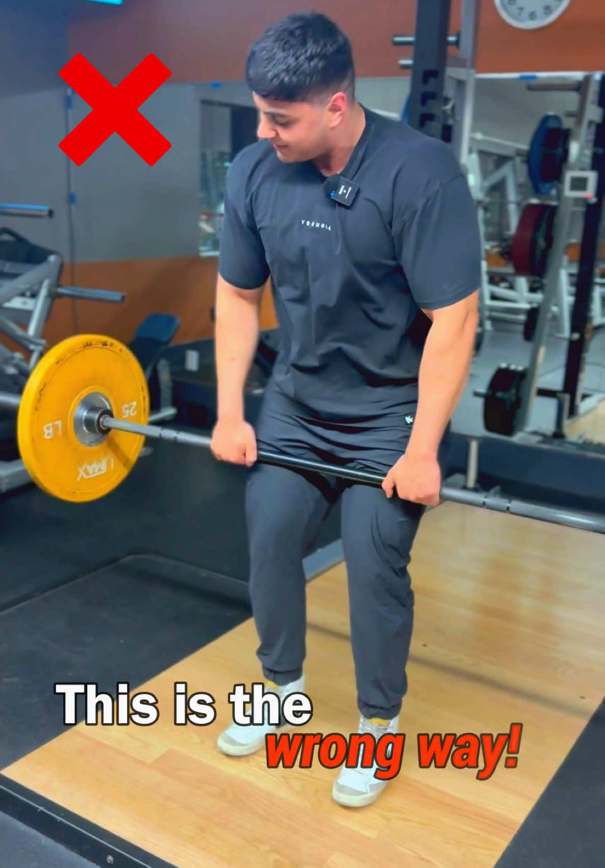 Deadlifts can cause the most amount of back pain when done incorrectly. Fix these mistakes when you do deadlifts‼️✅ #Fitness #workout #bodybuilding #gym #GymTok #back #backworkout #fyp 