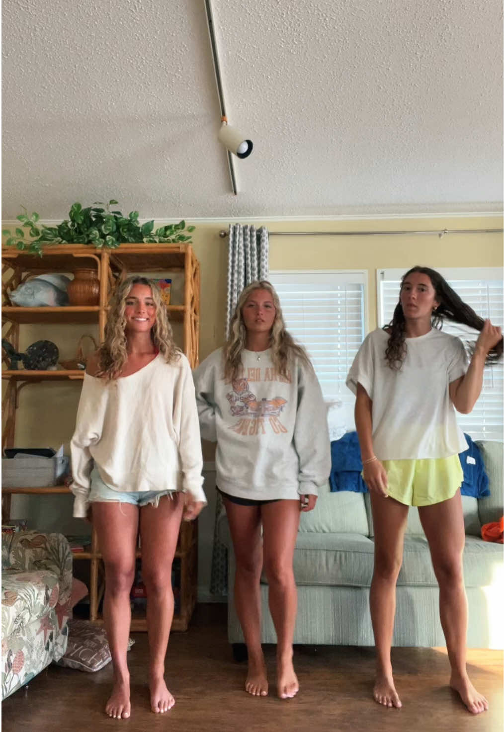 Beach! @anaclairehope @Hannah 