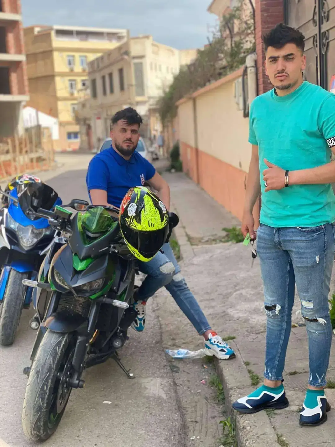 #شعب_الصيني_ماله_حل😂😂 #blida09_tiktok_algérie❤️🇩🇿 #@Alilou bouchlouch #motoblida09🏍️🏍️ 