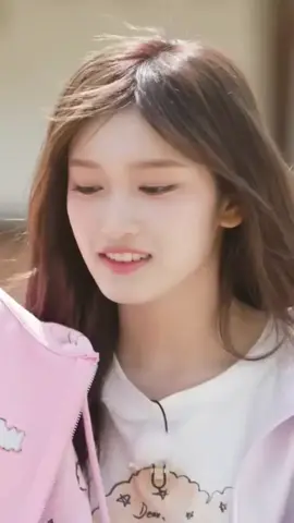 Leeseo in 123 IVE EP 3  | #LEESEO #IVE #KPOP [ Other Members  –> @AN YUJIN 🐶 @GAEUL 🐿 @NAOI REI 🐥 @KIM JI-WON 🐱 @JANG WONYOUNG 🐰  ] :: Admin  –> @I LOVE LEESEO 🐯 