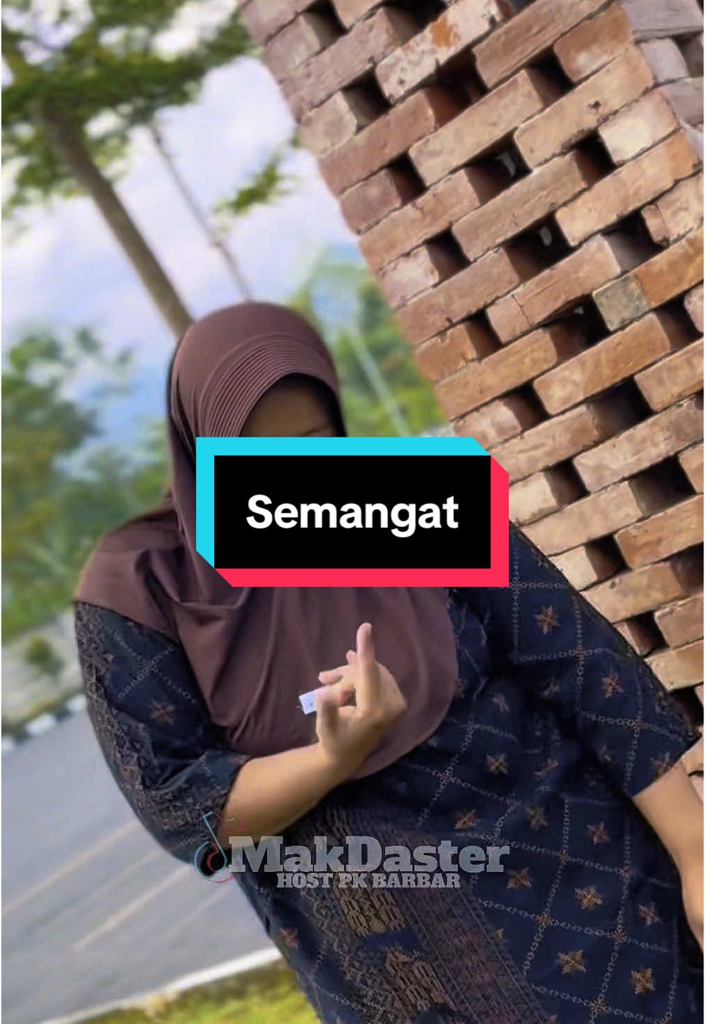 Semangat pejuang kluarga ,abaikan omongan orang selagi tidak merugikan#fypviralシ #makdaster #lipsing 