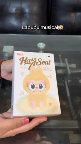 #labubu #musical #mayorista #buenosaires #once #foryou #viral #paratiiii #fyp labubu en caja sorpresa con luz y musica .  Estanos en once capital hacemos envios a todo el pais .