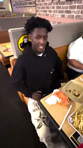 We hit Buffalo Wild Wings All You Can Eat With @Sauce Gardner before playing a round @Buffalo Wild Wings #partner