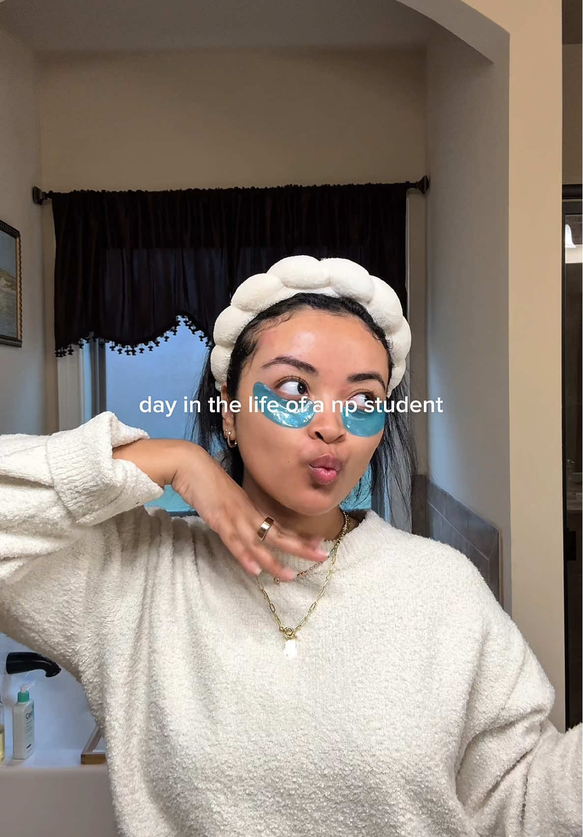 studied like my life depended on it today 😂 how was your Wednesday?  #fnpstudent #nursepractitionerstudent #fnpschool #nursecontentcreator #mastersstudent #nursesoftiktok #creatorsearchinsights #ditlnursingstudent #studytok #nursepractitioner #studywithme #morningroutinecollege 