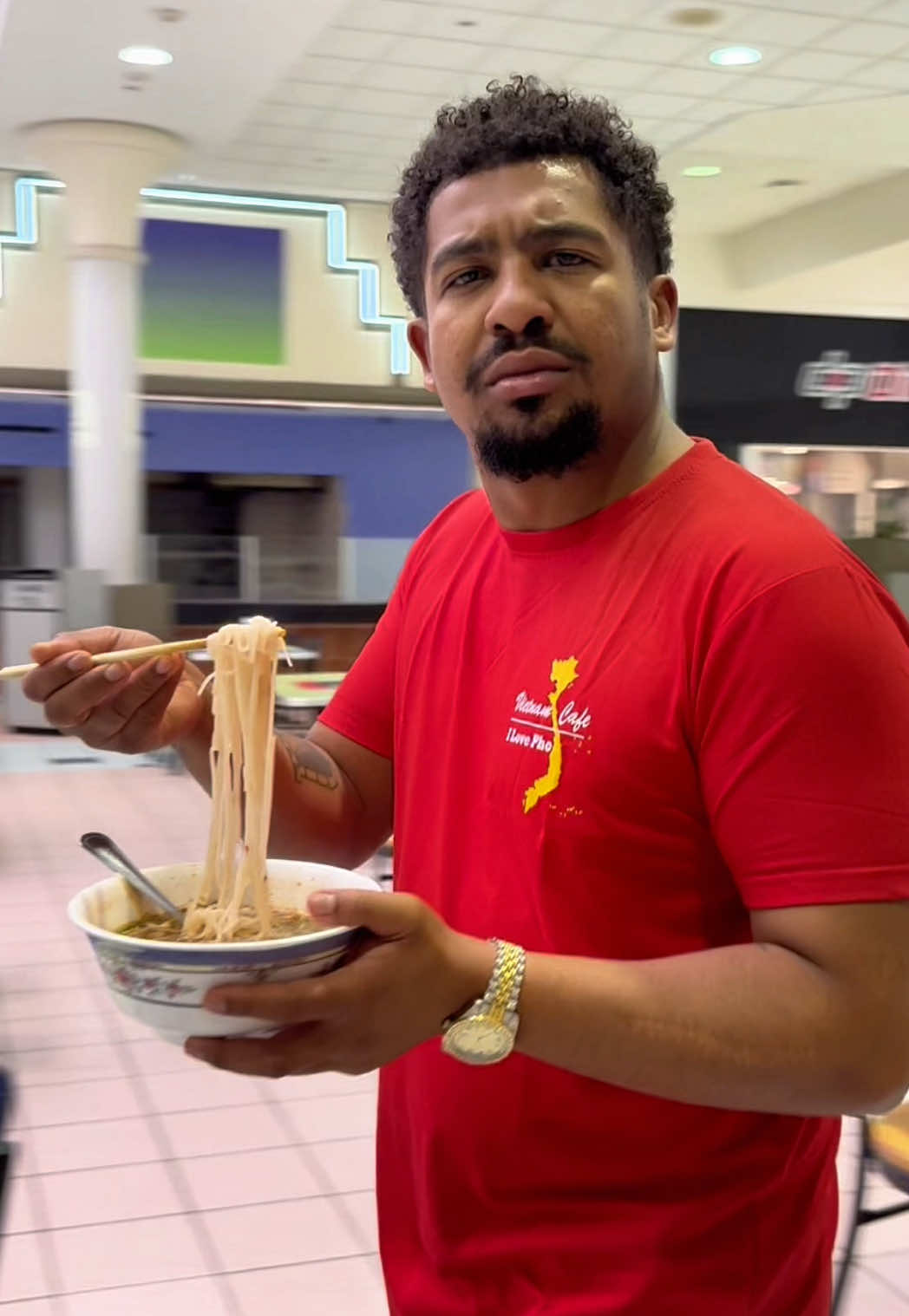 Glitch in the matrix 🤯@bucketsofjoy #popeyes #pho 