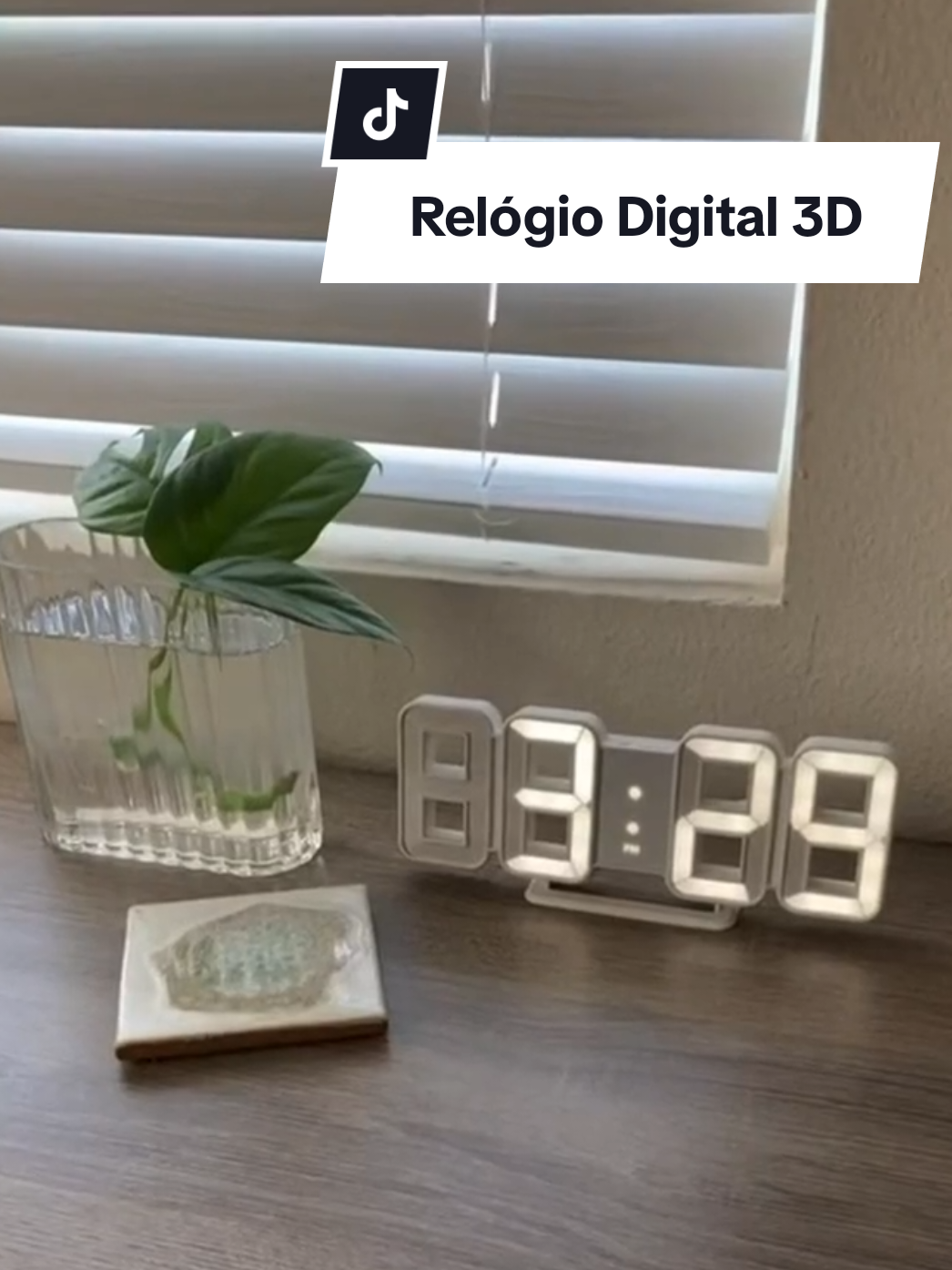 LINK NA BIO .  Relógio Digital 3D de parede e de mesa design moderno luz noturna abajur decoração . #Enxoval #decoração #relógio   #abajur #moderno 
