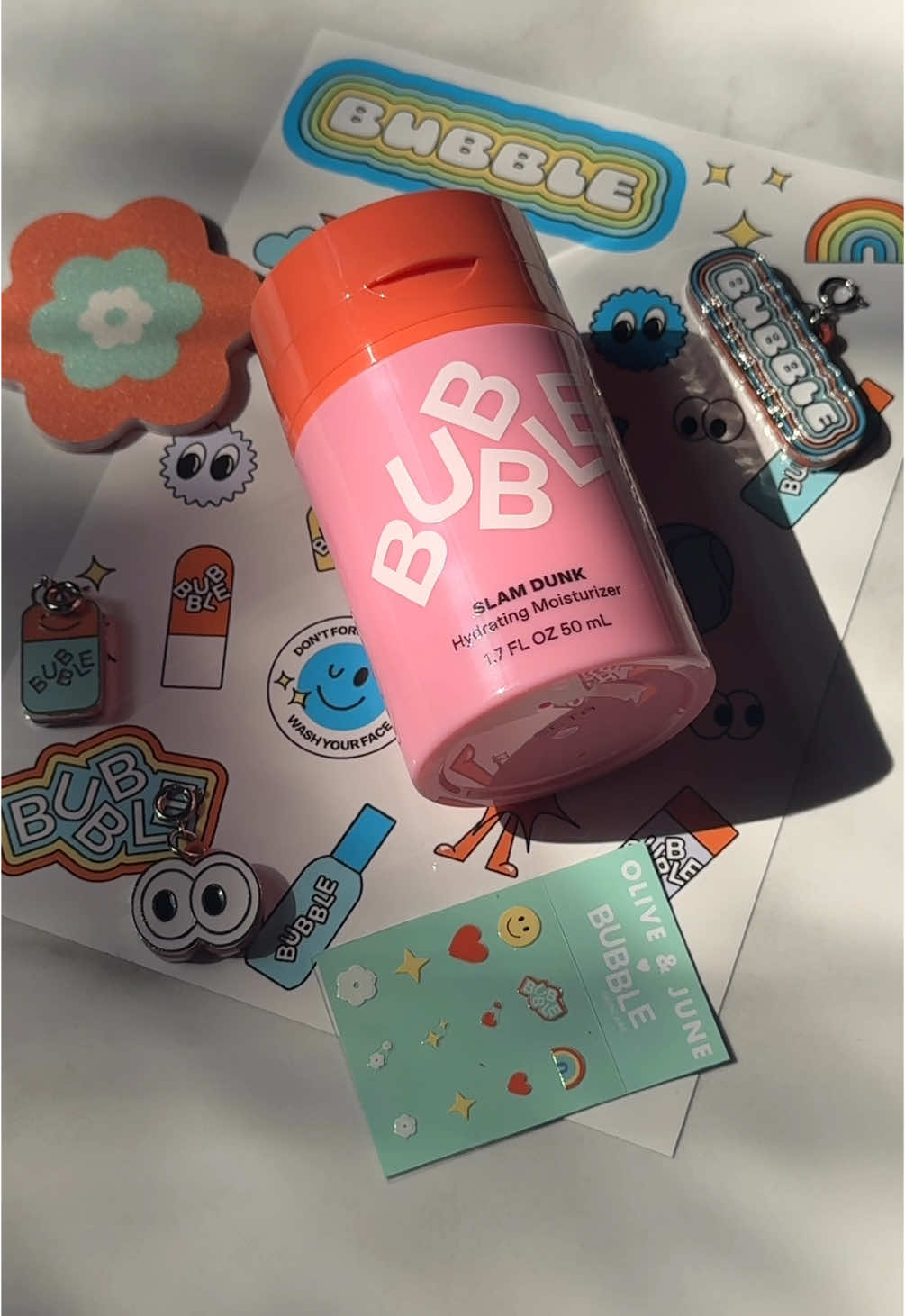 bubbleambassador  Because on Wednesday’s we wear Pink! Loving the @Bubble Skincare Slam Dunk Collector’s Edition featuring the @Olive & June flower nail file and adorable nail stickers  💖 🫧Grab yours on Hellobubble.com & discount count BUBBLEMANDA 🫧  #bubbleskincare  @bubbleambassadors #skincare #fyp #pinkwednesday #trending #limitededition 