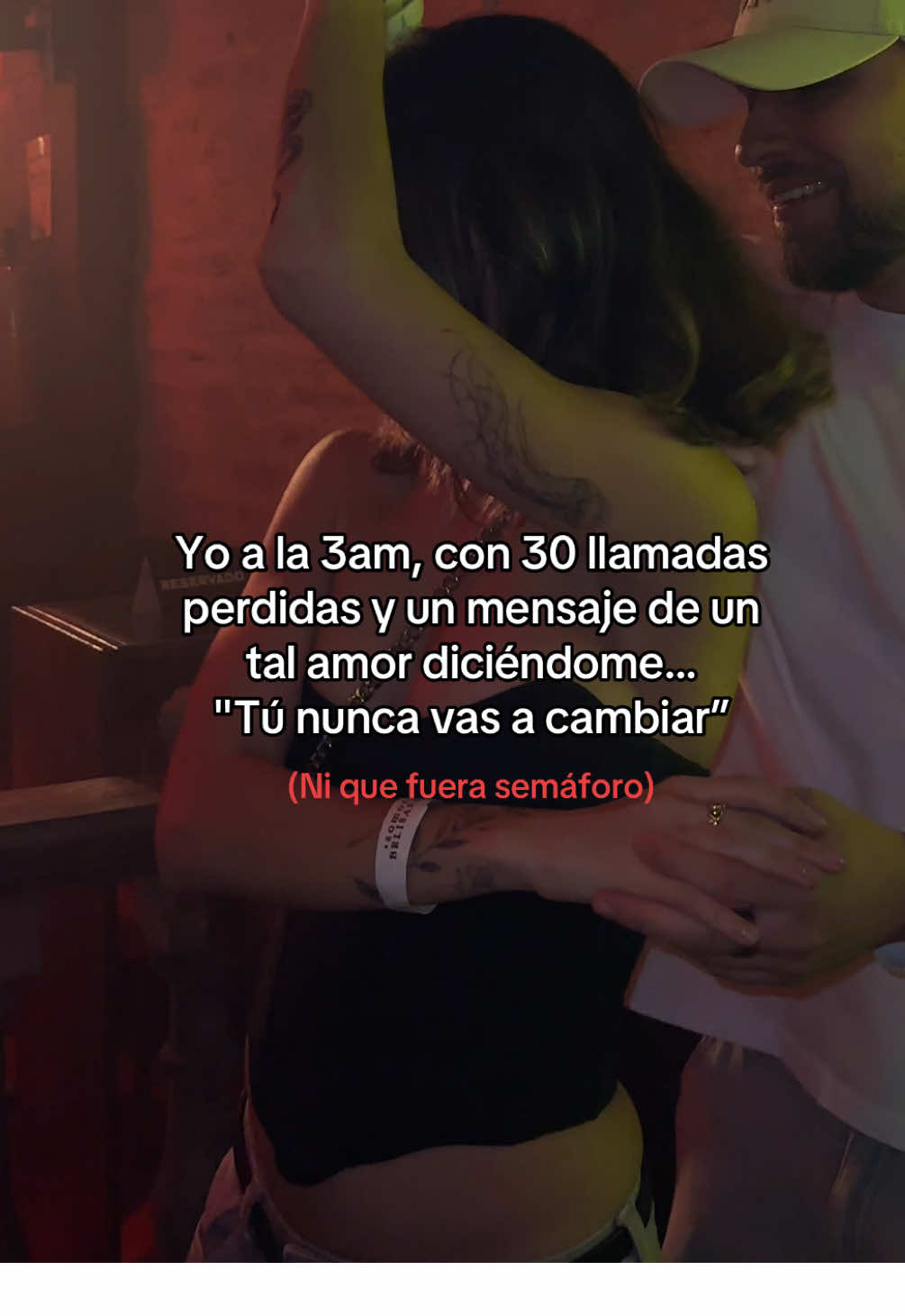 Ni que yo fuera semáforo… mejor dicho quédese ahí sentadit@ pa’ que no se canse 🤭🥴  #rumba #provenza #humor #trend #cambiar #crossover #barrioprovenza #laoculta #discoteca #medellin #musica #baile #semaforo #fyp