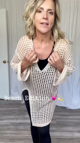 Beach cover-ups that feel like a hug 🤎🧴✨#charmo #outdoorfun #summervibes #coverup #beachday 