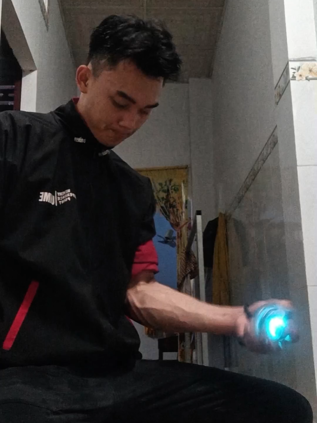 Trả lời @user6221876095272 Nếu bạn chơi bóng chuyền, thủ môn, cầu lông hay vật tay muốn cổ tay khoẻ nhiều dây điện thì đừng quên thử bóng tập cổ tay cơ tay này nhé  #xuhuong #62longan #bongtapcotay #gyroball 