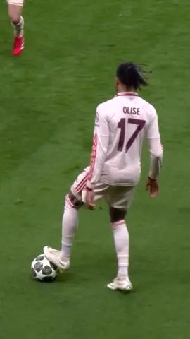 musiala x olise in slow motion 🇩🇪🇫🇷🖼 #bayernmunich #skills #musiala #olise #slowmotion #4k #edit #soccertiktok #creatorsearchinsights #fyp 