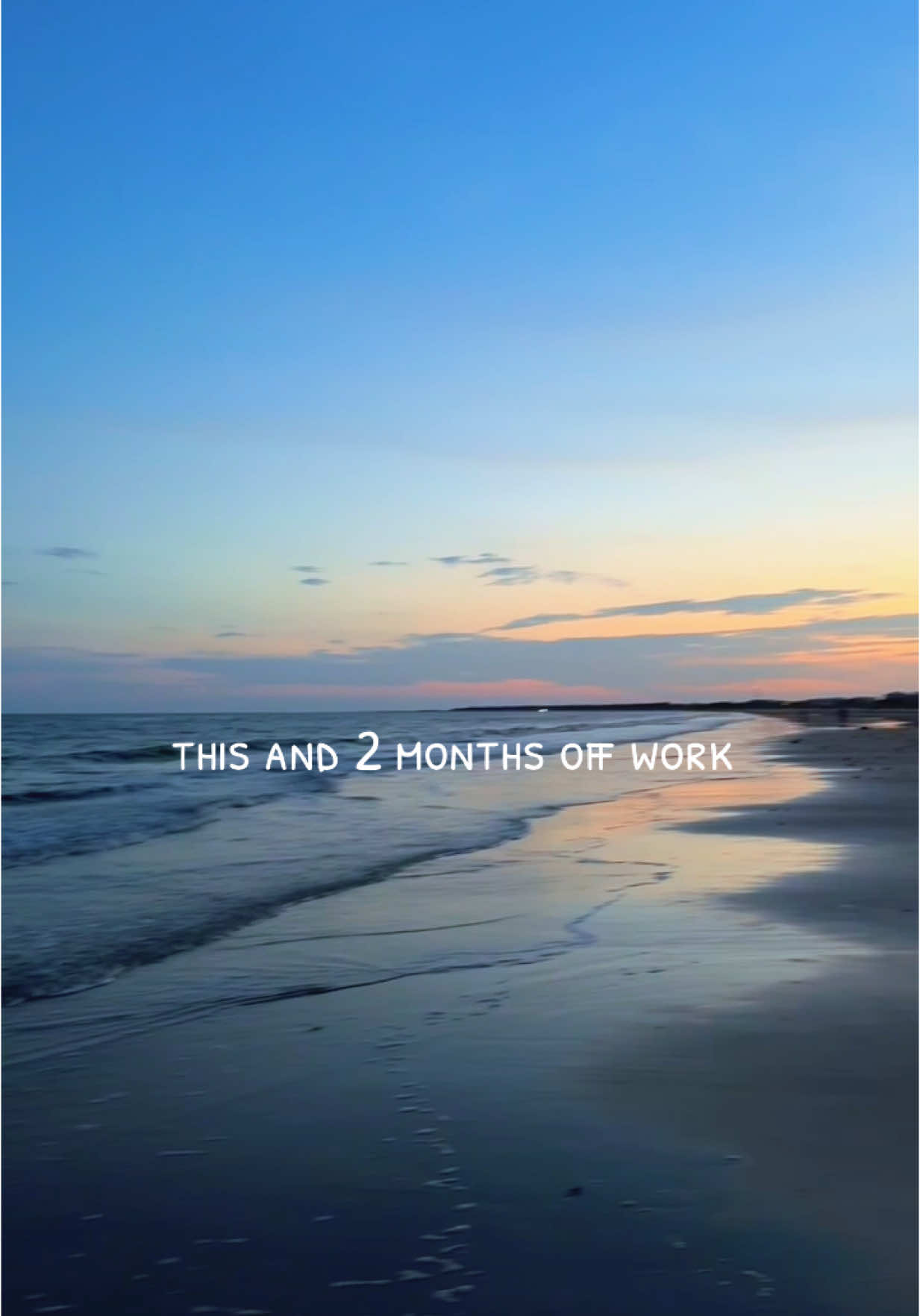 me 🫱🏻‍🫲🏼 the beach