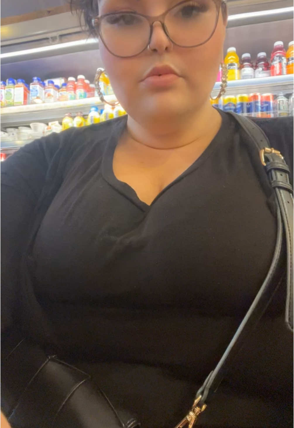 Last year went to New York and had my first REAL slice of New York pizza 🍕 just forgot to post this lol  #newyorkcity #newyorkpizza #pizza #manhattan #bronx #lowereastsidenyc #pizzajoints #authentic #tourist #visiting #NYC #plussize #bbw 