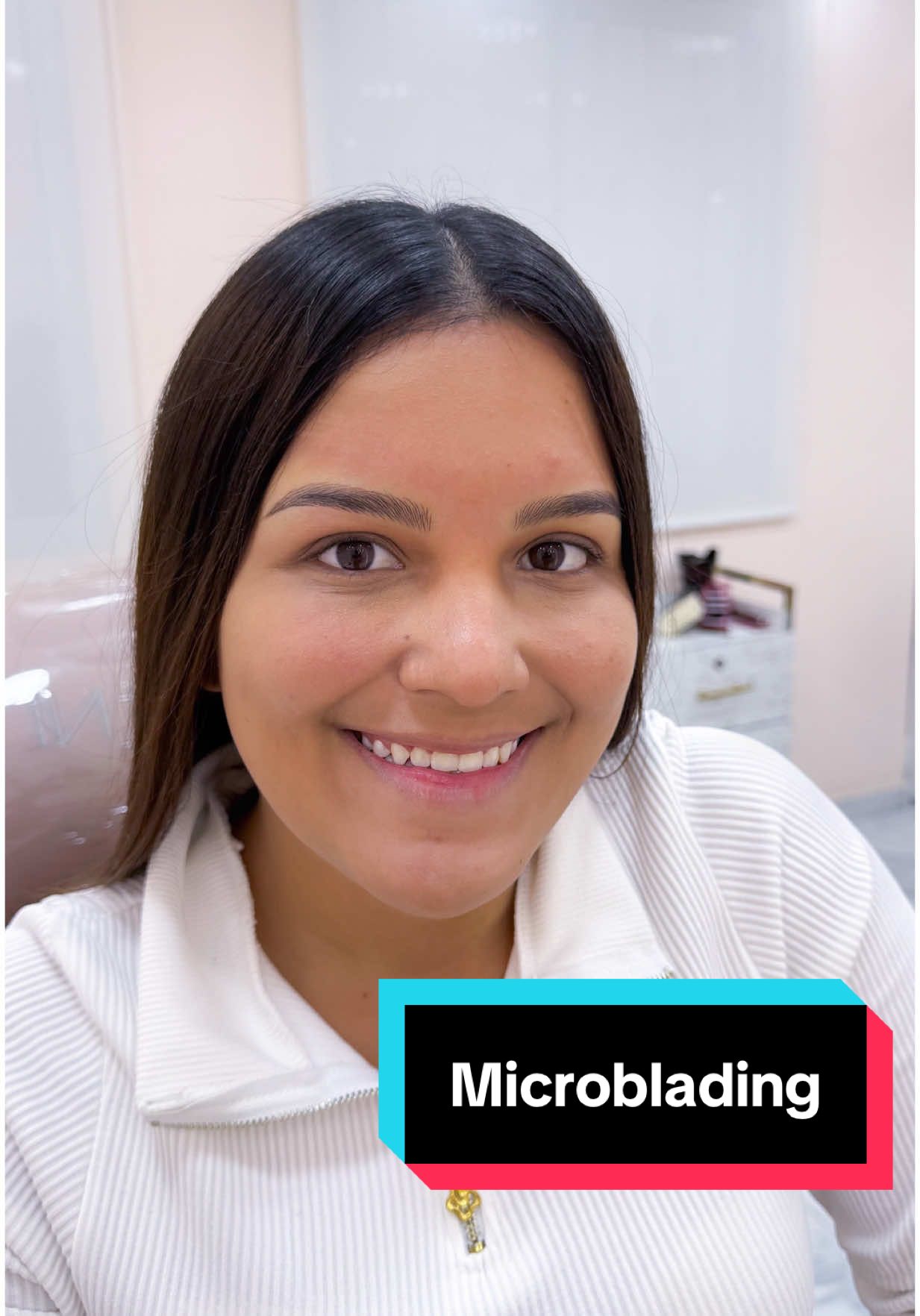 🧠 ¿Aún crees que el microblading se ve falso? Mirá este resultado y cambiá esa idea. En Infinity hacemos cejas que parecen tuyas, solo que más definidas y hermosas. 💬 Contanos si te las harías así de naturales. #Microblading #CejasNaturales #CejasBonitas #Micropigmentación #DiseñoDeCejas #CejasHermosas #CejasColombia #CejasBogotá #CejasRealistas #CejasPerfectas #MicrobladingColombia #MicrobladingBogotá #BellezaNatural #MicrobladingProfesional #cejasconamor 
