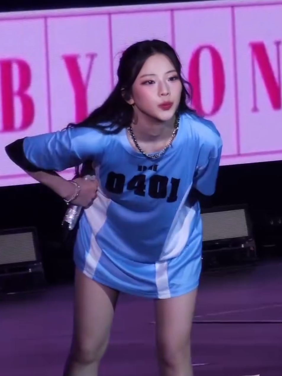 ruru interacting with fans 🥹💙 (Hong Kong) day-1  ##BABYMONSTER #베이비몬스터 #BABYMONSTER ##KAWAIRUKA #RUKA #루카 #Kpop #fancam #kpopfypシ #fyp 