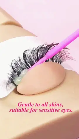 Remove lash extensions quickly #sevenlash #lashremoval #remover #lashextensions #eyelashes #lashtutorial #lashtech #lashstylist 