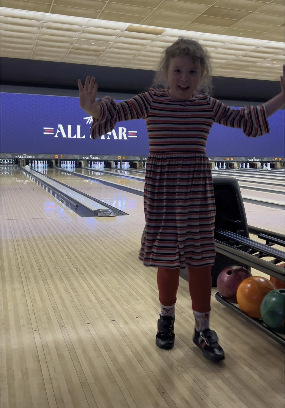 It’s the post shot routine! #bowling #dance #happy 
