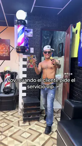 #barber #barberos #barberoslatinos #barberosdelmundo #barberosperuanos #barbershopindonesia #barbershop #barbershop #barbershopconnect #barberosargentinos🇦🇷🇦🇷⚠️✌💣 #barberosmexicanos #barberia #barbero #barberprank 