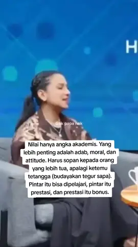 pintar itu prestasi, dan prestasi itu bonus. #motivasihidup #nasihat #shahnazhaque #genz #fypppp #katakata 