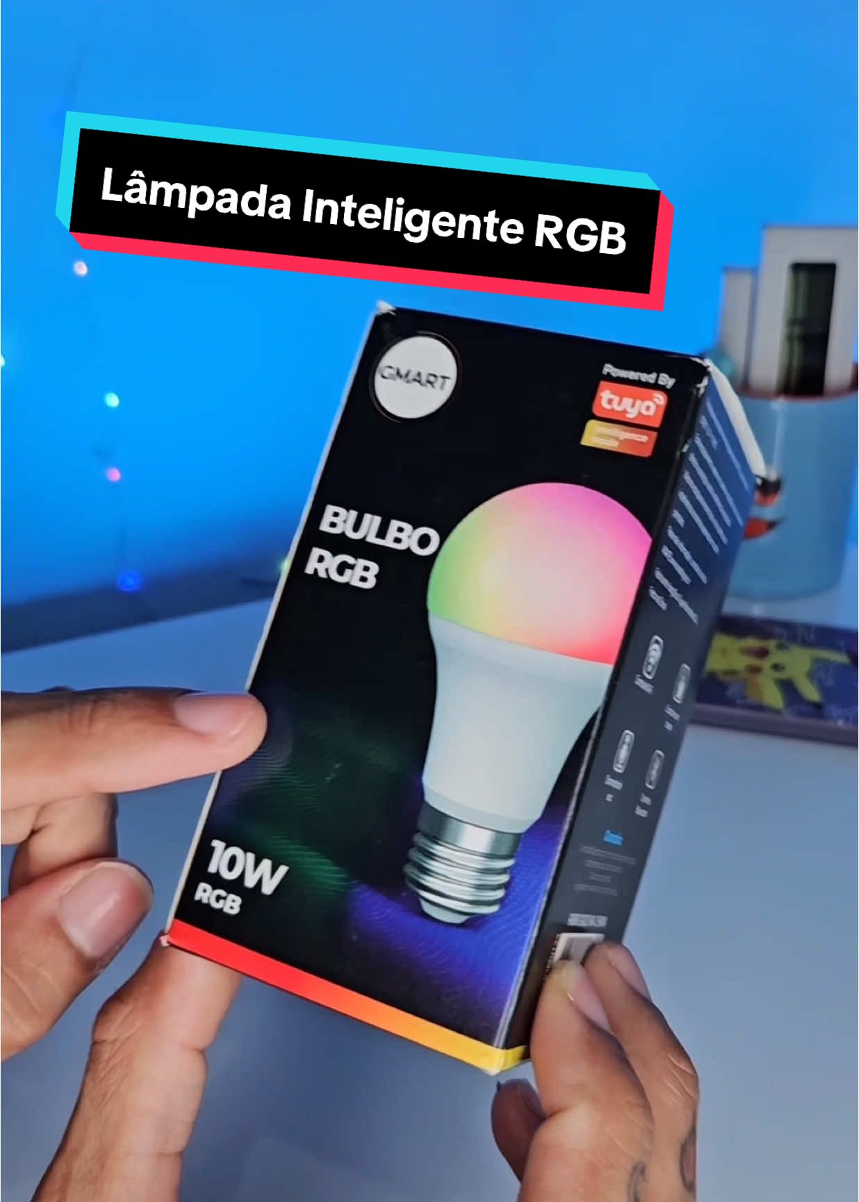 Essa lâmpada inteligente deixou a iluminação do meu estúdio do jeitinho que eu queria 🥹📦✨ #tiktokshopchegou #lampadainteligente #rgb #unboxingvideo #giftfromtiktokshop #achadinho #iluminacao 