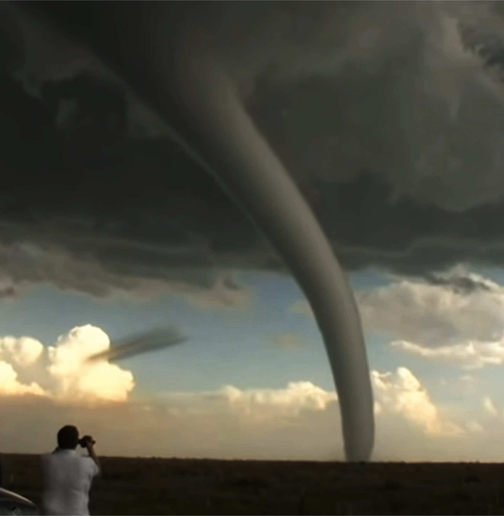 Tornadoes. The beauty of nature is wild #tornado #stormchasing #tornadoes #severeweather #tornadoedit #edit #fyp #viral #tornadofootage #thunderstorm #supercell