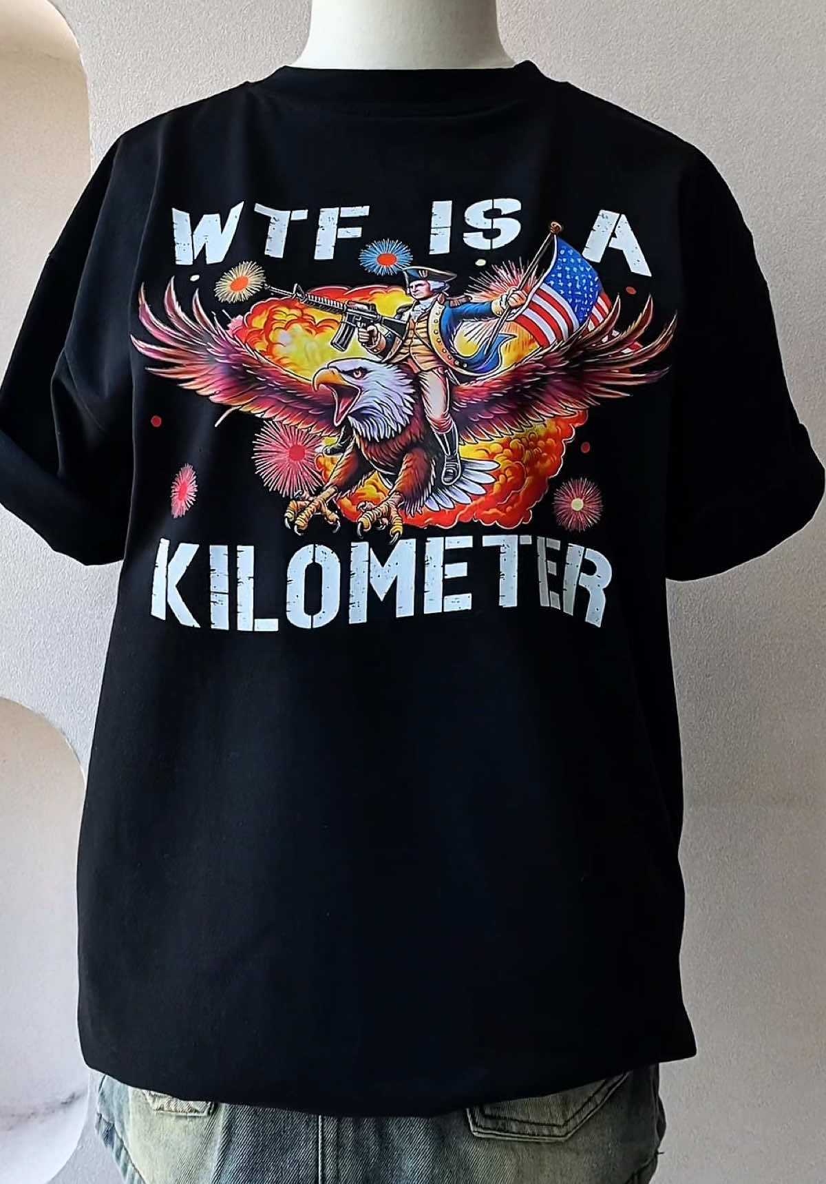 WTF 🤬🤣 #wtfisakilometer #wtfisakilometer🦅🦅🦅 #washington #washingtonstate #eagles #meme #funnymemes #funnyshirt #memeshirt #whatthefckisakilometer #funnyquote 