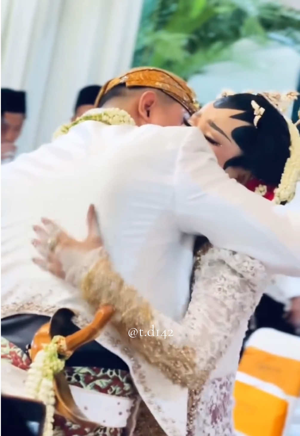 MasyaAllah suamikuu 🥹❤️ #akadnikah #adatjawa #pernikahan  Vid by Mas @thoriq al farhani 