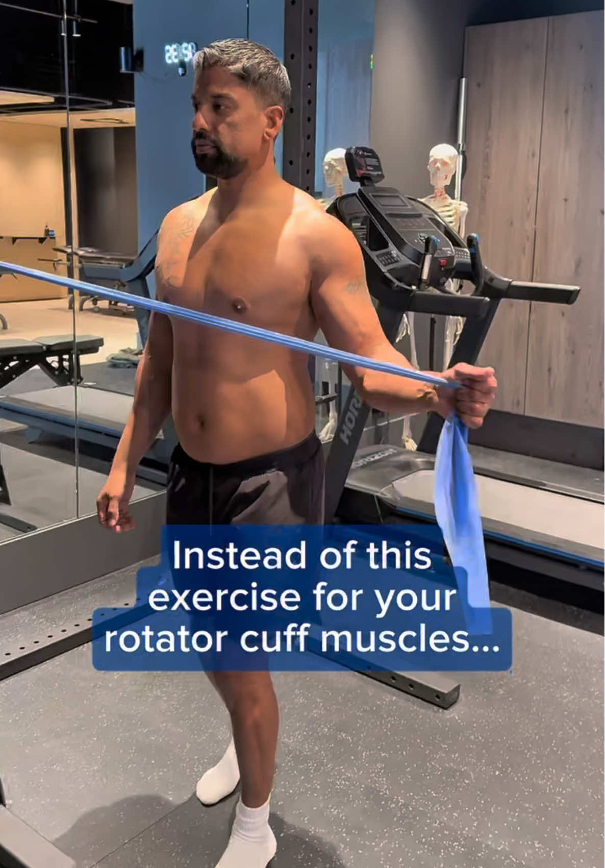 Struggling with shoulder pain or weakness? 💥 Strengthen your rotator cuff the way it was meant to move—with stability-focused training, not just isolated rotation. 🧠 Your rotator cuff muscles don’t just rotate your arm—they stabilize your shoulder through every movement, especially during trunk rotation and overhead mobility. Try this functional shoulder stability drill: Instead of rotating, focus on resisting rotation as you move. This activates deep stabilizers and mimics how your shoulder works in real life—during lifts, throws, and even everyday tasks. ✅ Great for: • Shoulder rehab or prehab • Improving overhead control • Reducing risk of rotator cuff injuries • Enhancing trunk and shoulder coordination 🎯 Pair it with a resistance band to build rotator cuff strength and mobility at the same time. #RotatorCuffExercise #ShoulderMobility #ShoulderStability #RotatorCuffStrength #ShoulderPainRelief #ShoulderHealth #FutureProofYourBody