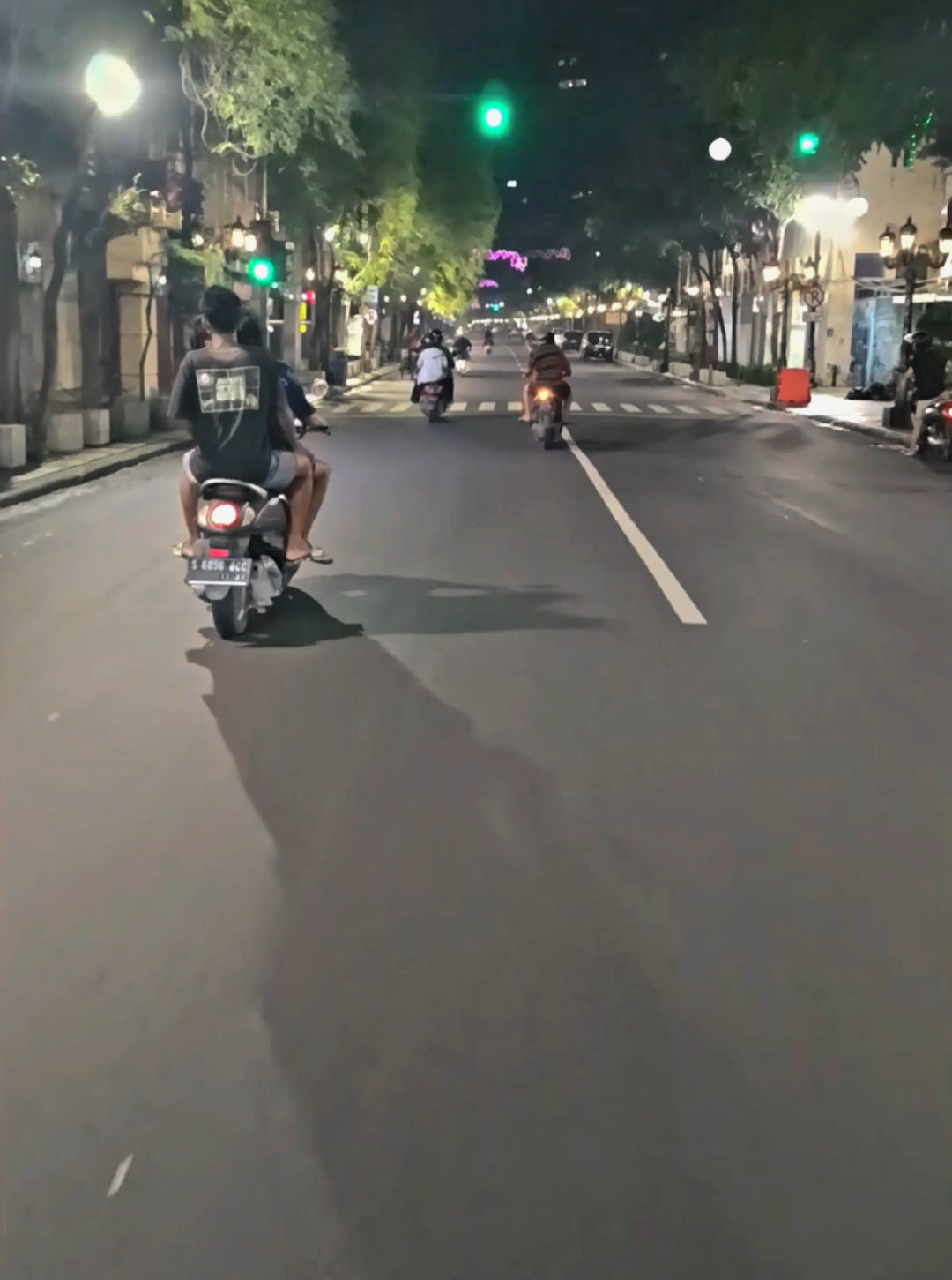 night ride #fyp #vario125 #citylight #tunjunganplaza #surabaya #nightride #surabaya24jam 